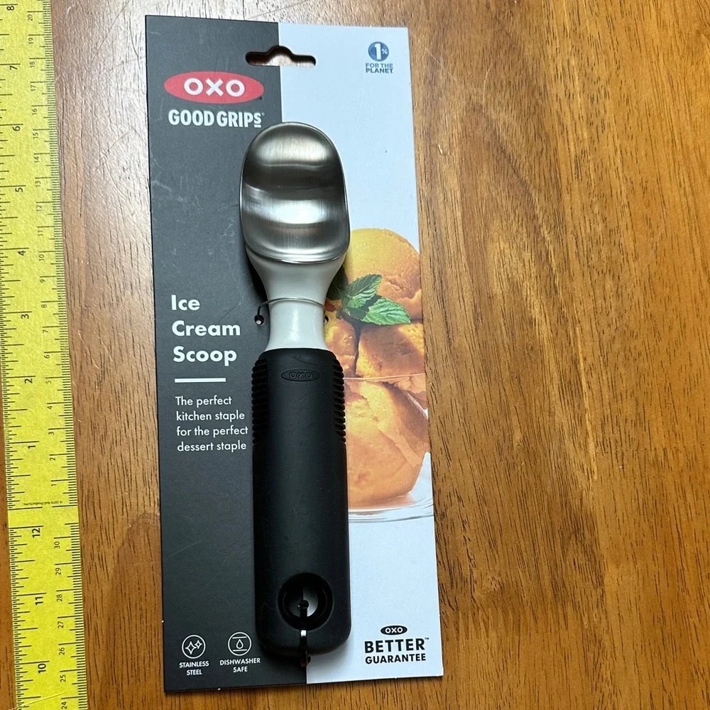 OXO Good Grips Ice Cream Scoop - Black and Stainless Steel with white. NWT